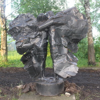Скульптура «Бабочка» (автор – Донатас Москус, Литва) на Молодёжной аллее.