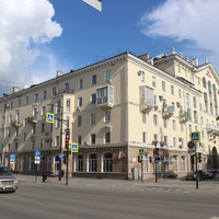 Сталинки (1939 год) на ул. Ленина.