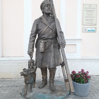 Скульптура "Фонарщик"