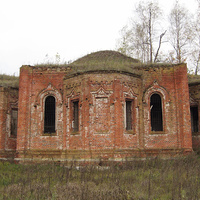 Развалины церкви в Назарьево