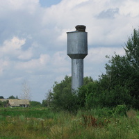 Водонапорная башня возле фермы