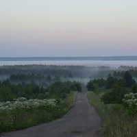 село Верходворье. Лызгацкая гора ранним туманным утром.