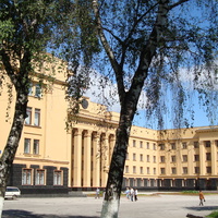 Дом правительства на пл.Республики