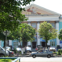 Русский драмтеатр на ул.Гагарина