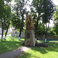 Памятник Фролову