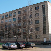 Общежитие ремонтно-механического завода по ул. Дзержинского