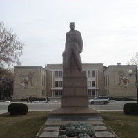 Памятник Павлу Ткоченко.