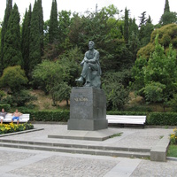 Памятник Чехову