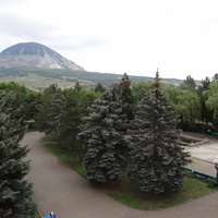 Вид на гору Змейка из окна санатория "Минеральные воды" (Новотёрский)