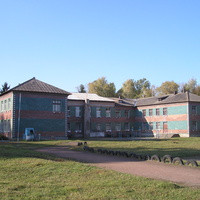 Новое здание школы села Четырбоки
