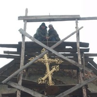 Установка креста на храм с. Отскочное