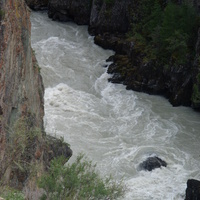 Река Чуя в каньоне.
