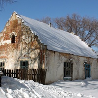 Старинное здание вет-клиники времен графа Орлова.