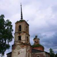 Троицкая церковь в деревне Луги
