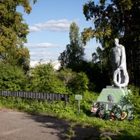 Памятник в Лойме