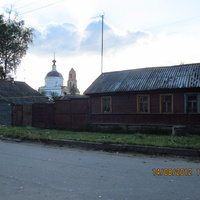 Старые дома Мценска, православный храм.