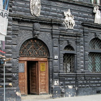 Черный дом (черная каменица), площадь Рынок
