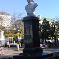 Белгород. Памятник гвардии лейтенанту Андрею Попову.