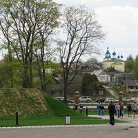 Вид на центральную часть поселка из замка