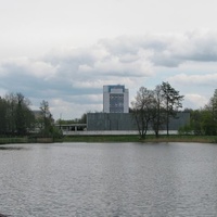 Озеро возле замка