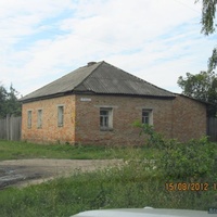 Старый кирпичный дом