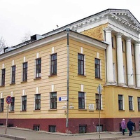 Дом служителей Спасского собора (1820-е)
