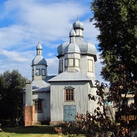 Старинная деревянная церковь