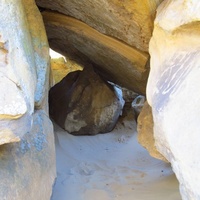 Каменная пещера