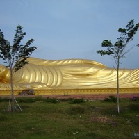 Сонгкхла. Золотой Будда на острове Йо.