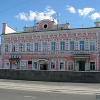 Бавший кинотеатр "Искра" на ул. Ленина