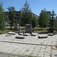 Памятник погибшим милиционерам на ул. Островского