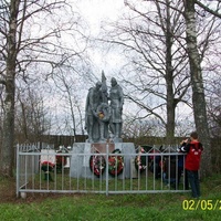Кошелево, памятник на могиле погибших в ВОВ