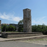Памятник строителям на ул. Пархоменко