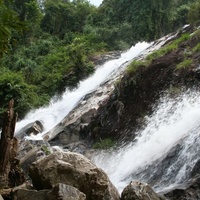 Хатйай. Водопад Тон Нга Чанг.