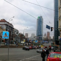 Киев, ул.Басейная, вид на бизнес-центр "Парус"