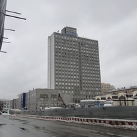 Гостиница Максима Панорама, бывшее здание завода Динамо