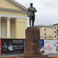 Памятник Павлину Виноградову