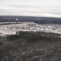 Деревня и федеральная дорога-зимник