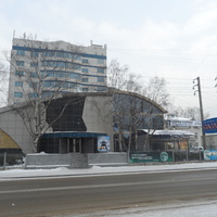 Ночной клуб рядом с гостиничным комплексом "Гагарин".