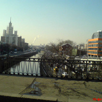 Высокояузкий мост, Серебряническая набережная