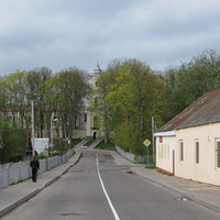 Дорога в сторону педагогического колледжа (бывший женский монастырь бенедиктинок)