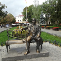 Памятник Леониду Утёсову
