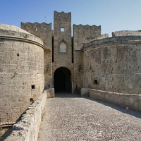 Вход в Родосскую крепость