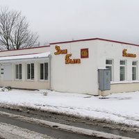 Дом быта и отделение "Беларусбанка"