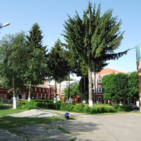 Иванов-дворец графов Холоневских (ныне интернат)