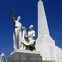 Памятник мемориала строителям Цимлянской ГЭС