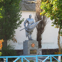 Памятник воинам павшим при освобождении села Виноградное в 1943 году
