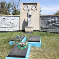 Братская могила-мемориал