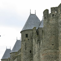 Стены и башни крепости Каркасон