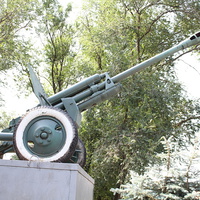 арт. орудие на воинском мемориале
